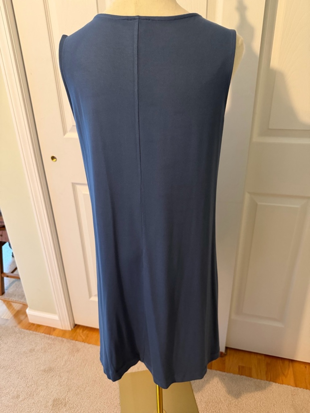 Dress - Picture 5 of 6